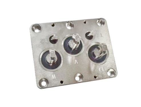 Koperen pin materiaal aansluitklemmenbord inclusief 10 polen ontworpen voor elektrische verbindingen in besturingssystemen