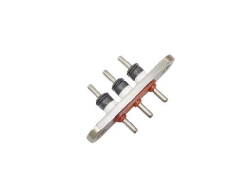 Zilverachtige hermetische connector voor elektrische voertuigen met een dikte van 2 tot 5 micrometer, ontworpen voor veilige elektrische autosystemen