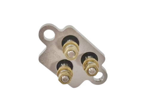 Noot M4 Messing aansluitbord met C45 plaatmateriaal met een superieure mechanische sterkte en elektrische prestaties